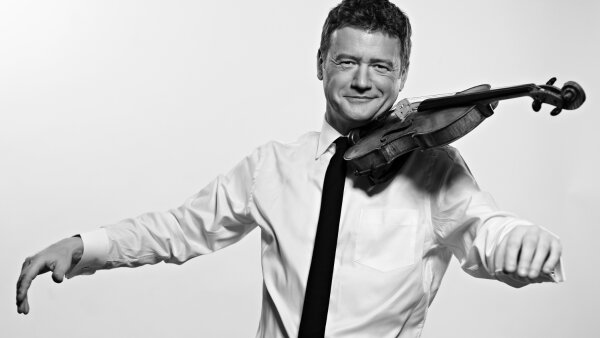 Husľový recitál: husľový virtuóz Ivan Ženatý vystúpi s Marianom Lapšanským