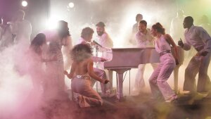 Do kín prišla Stávka na zlato, film o jednom z najväčších géniov populárnej hudby