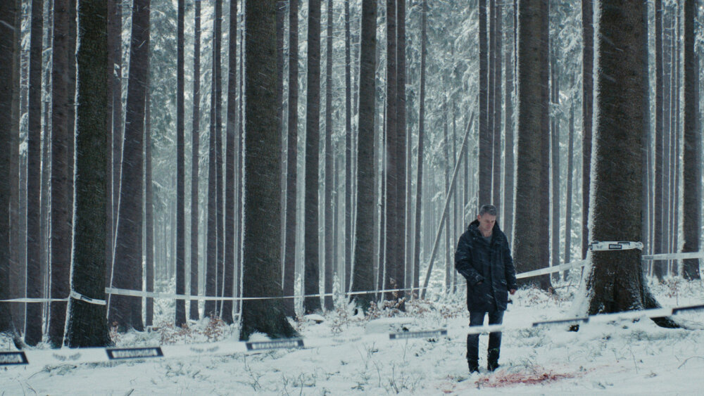 MOC - Dráma s prvkami politického thrilleru odhaľuje dilemy moci v súčasnej spoločnosti