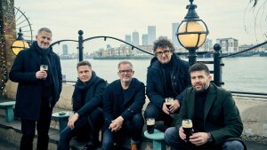 Skupina Hex zverejnila názov, obal a tracklist nového albumu Kde je tu láska?