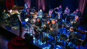 Svetlo sveta uzrel nový album Lukáša Oravca