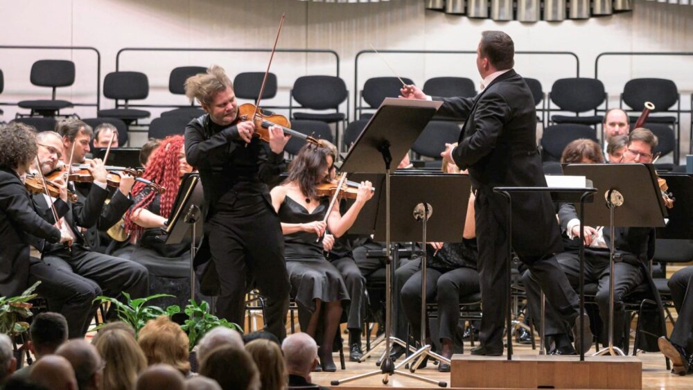 Virtuozita a výrazové bohatstvo Milana Paľu v Slovenskej filharmónii pod taktovou Kyzlinka