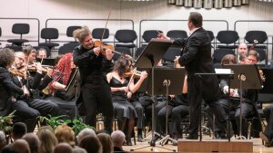 Virtuozita a výrazové bohatstvo Milana Paľu v Slovenskej filharmónii pod taktovou Kyzlinka