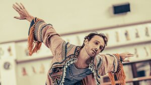 Hviezdny tanečník Roman Lazík sa v košickom balete predstaví ako Nureyev