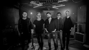 Skupina Hex nastavuje zrkadlo času, láske i bolesti života