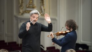 Koncerty s Danielom Raiskinom: Diela Mozarta, Kančeliho a Dvořáka