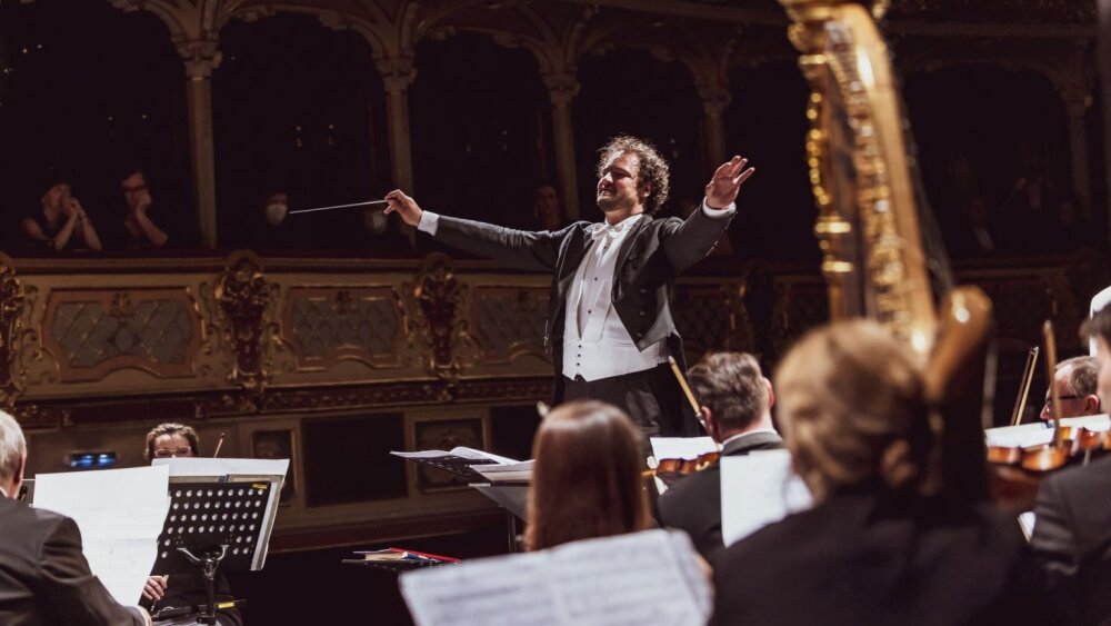 Adventný koncert Petra Valentoviča a jeho priateľov