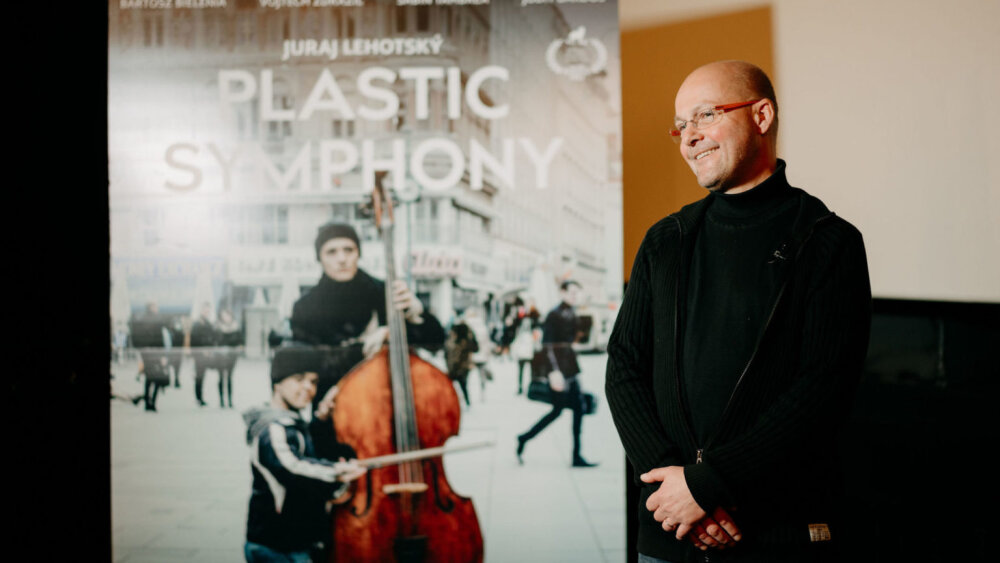 Aleš Březina: Ak by bola filmová hudba v Plastic Symphony príliš výrazná, stratili by sme diváka