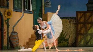 Zle strážené dievča: balet s francúzskym šarmom a anglickým humorom