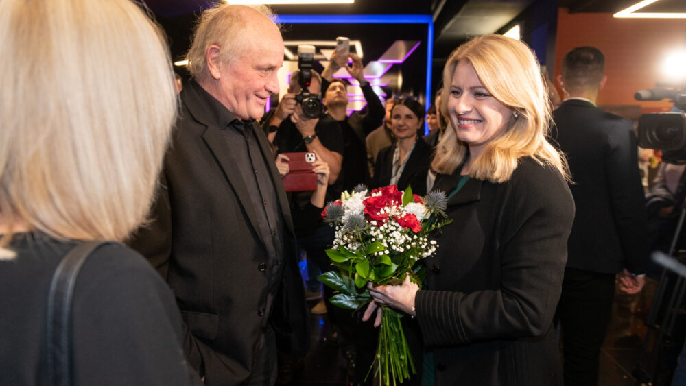 Snímku Michael Kocáb – rocker verzus politik uviedla do kín prezidentka Zuzana Čaputová