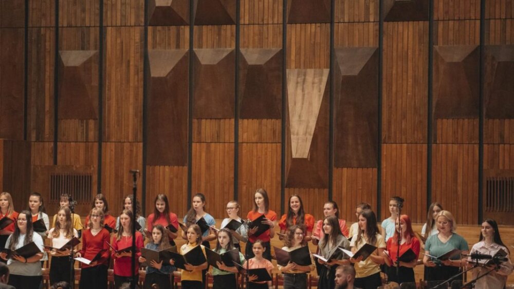 Rádio Devín pripravuje benefičný koncert pre Ukrajinu, pomáhať môžu aj poslucháči