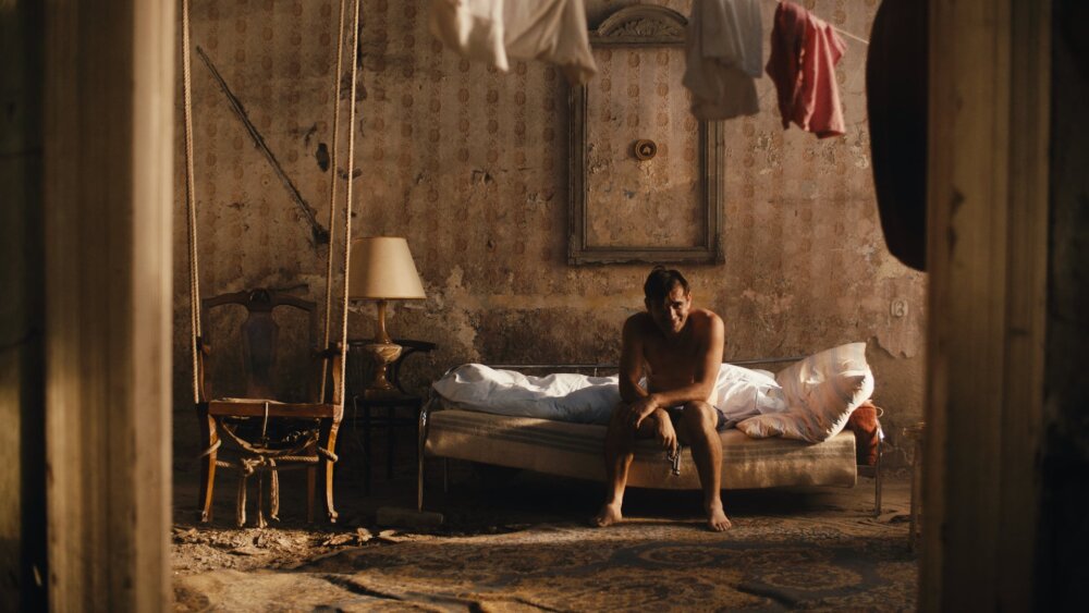 Komédia Rasťa Boroša o sebe hovorí skromne, no jednoznačne presahuje hranice lokálneho filmu