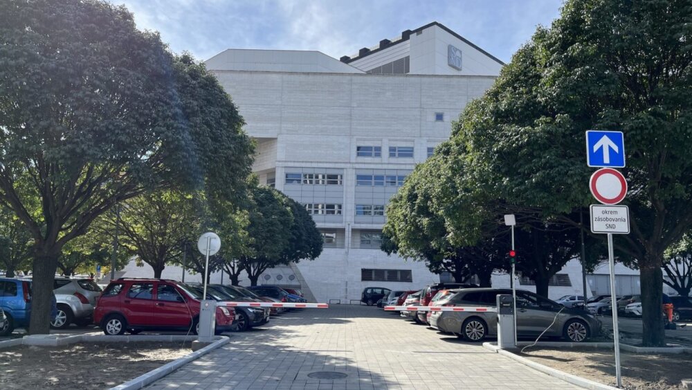Na predstavenia v SND si priplatíte za parkovanie: parkovisko bude spoplatnené
