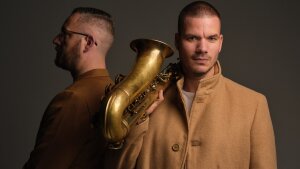 Nikitin & Šrámek zobrazujú kinematický obraz akustickej hudby