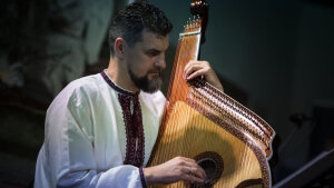Volodymyr Voyt odhalil na bandure svet nových farieb