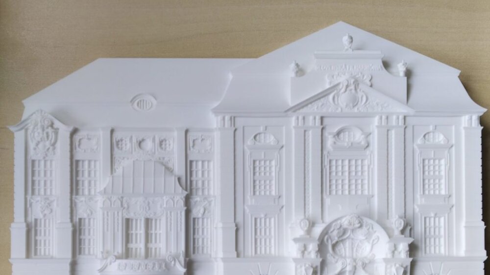 Na KONCERTE BEZ BARIÉR sa dotkneme bratislavskej Reduty,  predstavíme  pomôcku pre nevidiacich a slabozrakých  návštevníkov