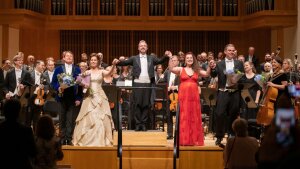 Nadpozemská krása kultového Lohengrina pod taktovkou Roberta Jindru