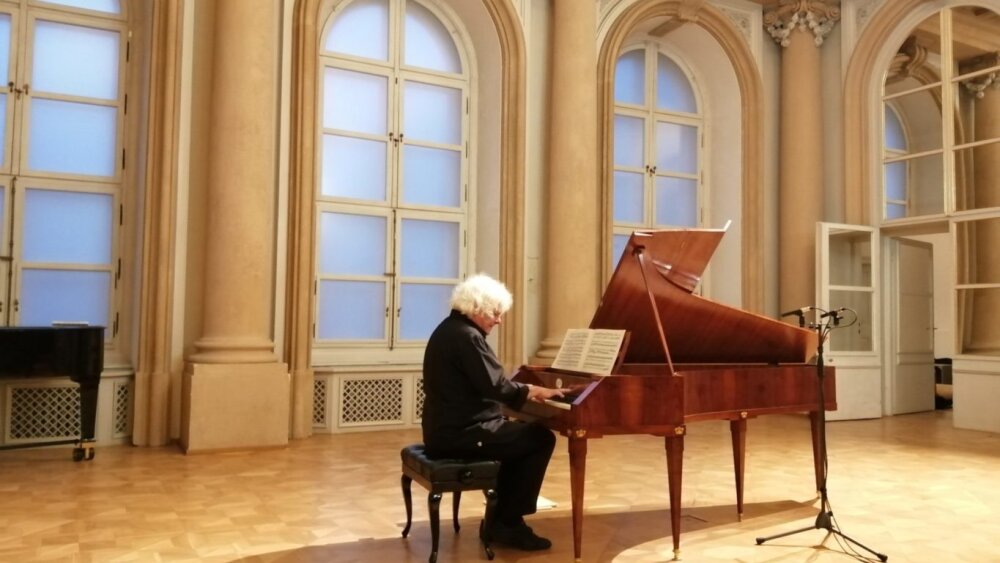 Živelná interpretácia Beethovenových klavírnych sonát v podaní Brautigama