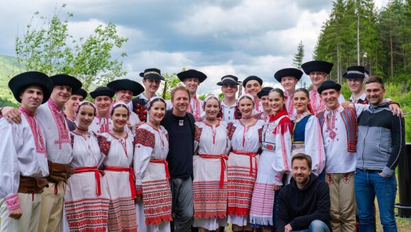 Aj tanečnice z Lúčnice boli na koncerte Tomáša Klusa