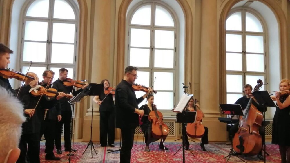 Ťažká voľba, no v prípade Hilaris víťazí barok