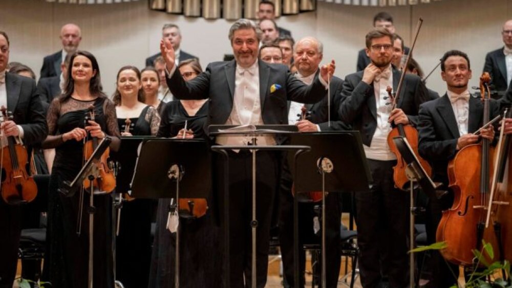 Hlboko dojímavý Brahms v podaní Volodina a euforický Dvořák pod taktovkou Raiskina