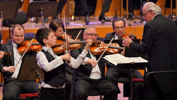 Šou s Paganinim a mystérium Franckovej symfónie pod taktovkou maestra Lenárda