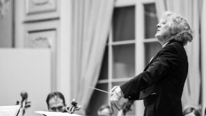 Monumentálna 8. symfónia Antona Brucknera pod taktovkou Jamesa Judda