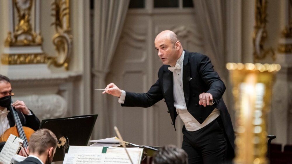 Čajkovského ruská duša v podaní filharmonikov pod taktovkou Štúra