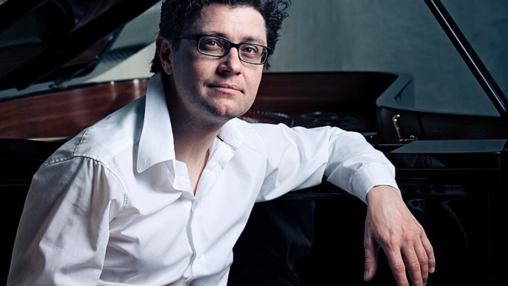 Klavírny recitál Miroslava Sekeru ONLINE