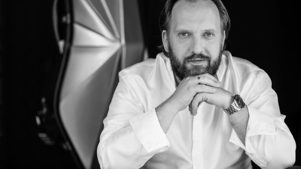 Trojkráľový koncert Slovenskej filharmónie s Petrom Nouzovským