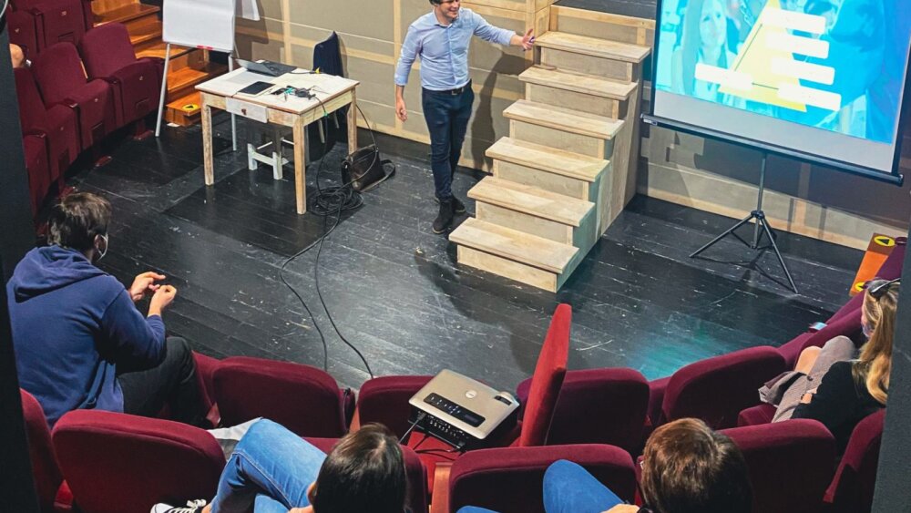 Divadlo mieri opäť do školských lavíc