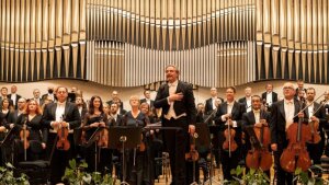 Štýlový Beethoven Gluzmana a osobná dráma Manfreda pod taktovkou Raiskina