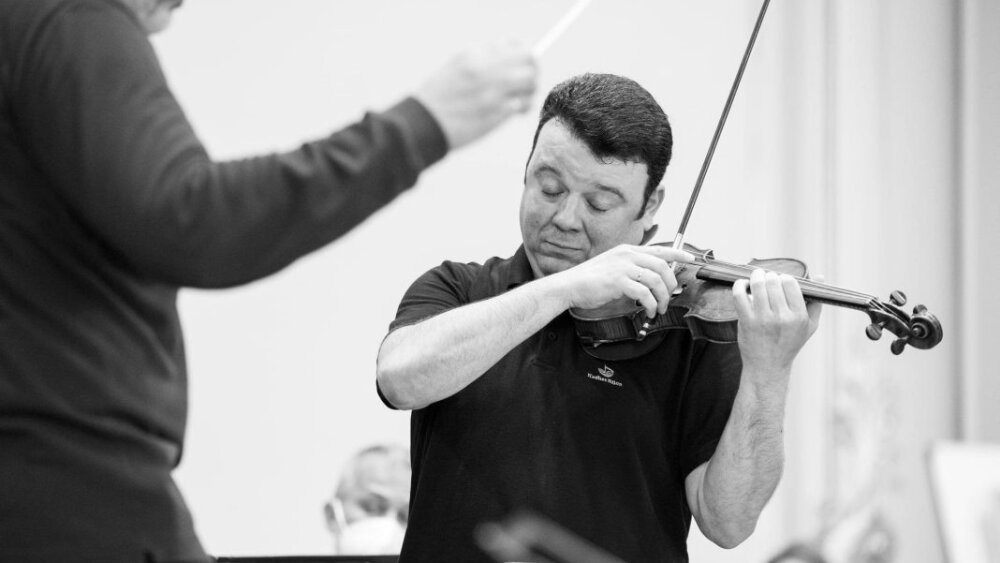 Slovenská filharmónia otvorí novú sezónu s Vadimom Gluzmanom