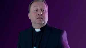 Herec Stano Pitoňák v historicky prvom stand upe košického divadla