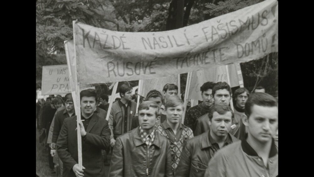 Rekonštrukcia okupácie v slovenských kinách