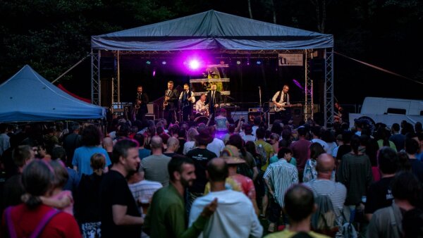 SAL 2021: ľudia hladní po živej hudbe dostali kvalitnú alternatívu