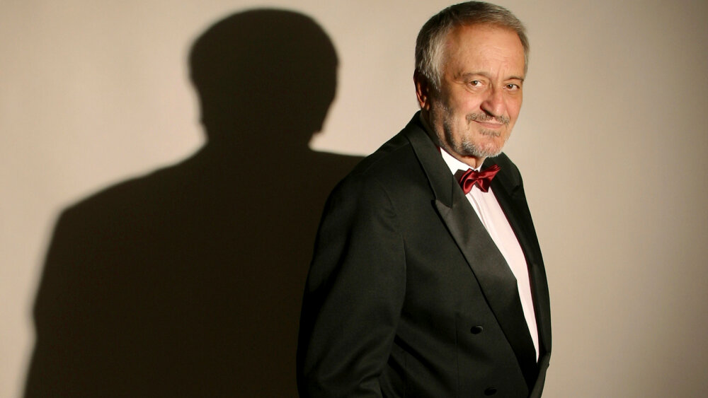 Už sú opäť spolu za dverami