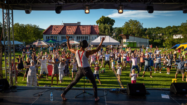 Zoberte celú rodinu do pitvora! Do Mičinského Pitvora 2021