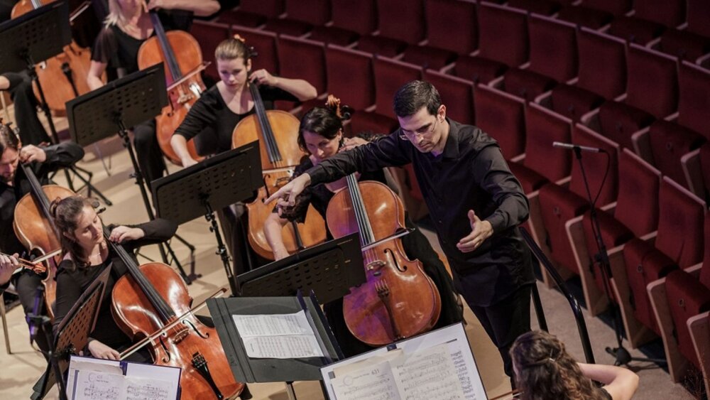 Košickí sláčikári pod vedením Maroša Potokára naživo