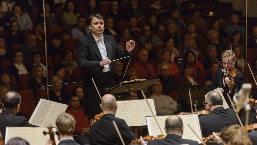 Špeciálna skladba v podaní Rozhlasákov pod taktovkou Adriana Kokoša pre našich hokejistov