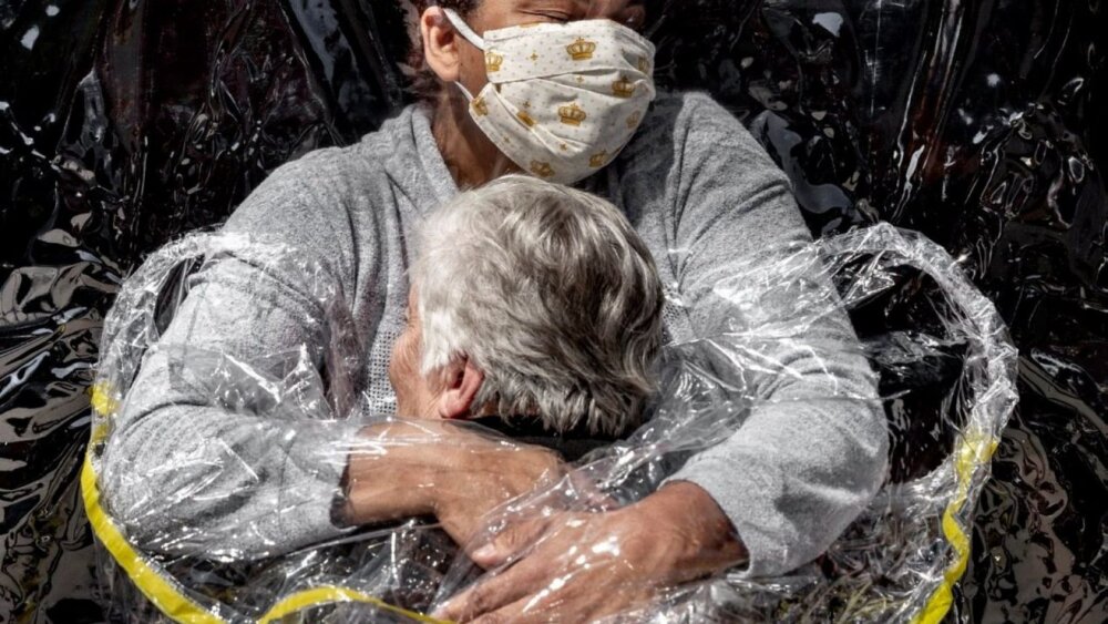 Posolstvom fotografie roka je láska a porozumenie