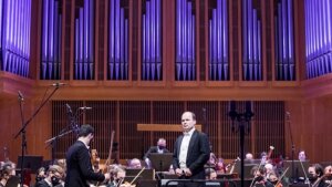 Veľkonočný koncert filharmonikov pod taktovkou šéfdirigenta Müllera