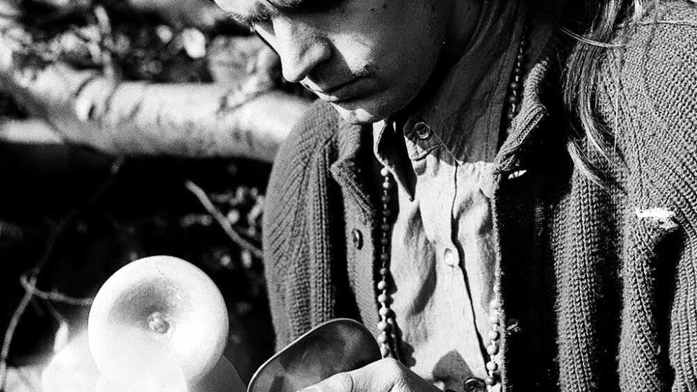 Kapela DRŤ uvádza titulnú skladbu k dokumentu KOMÚNA