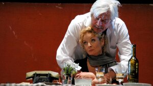 Divadlo Aréna prináša kultúru ľuďom do ich domovov