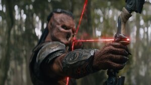 Legendárny Predátor sa vracia do kín v novom pokračovaní s hviezdnym obsadením