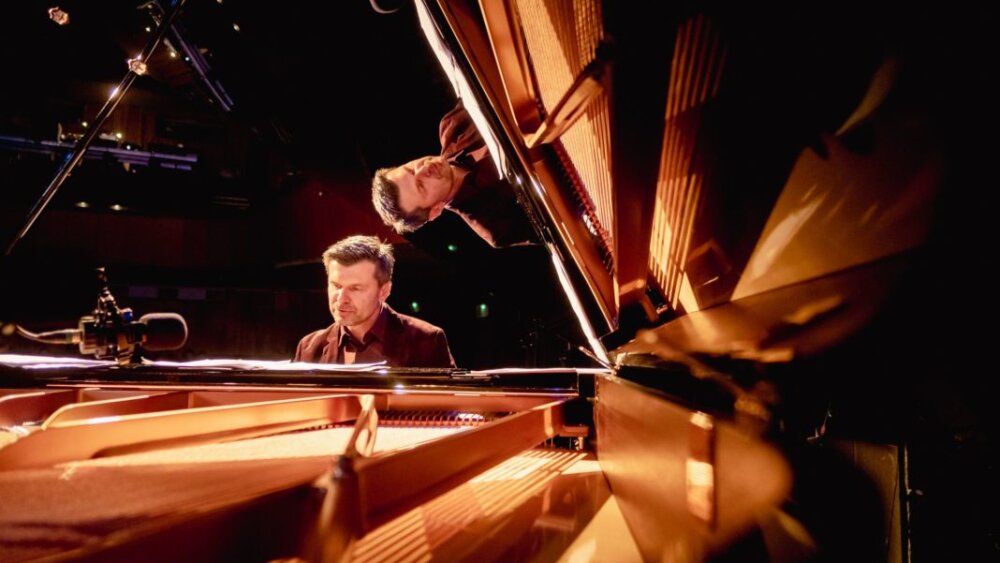 Umelecko - vzdelávací projekt S Hviezdoslavom do lavíc