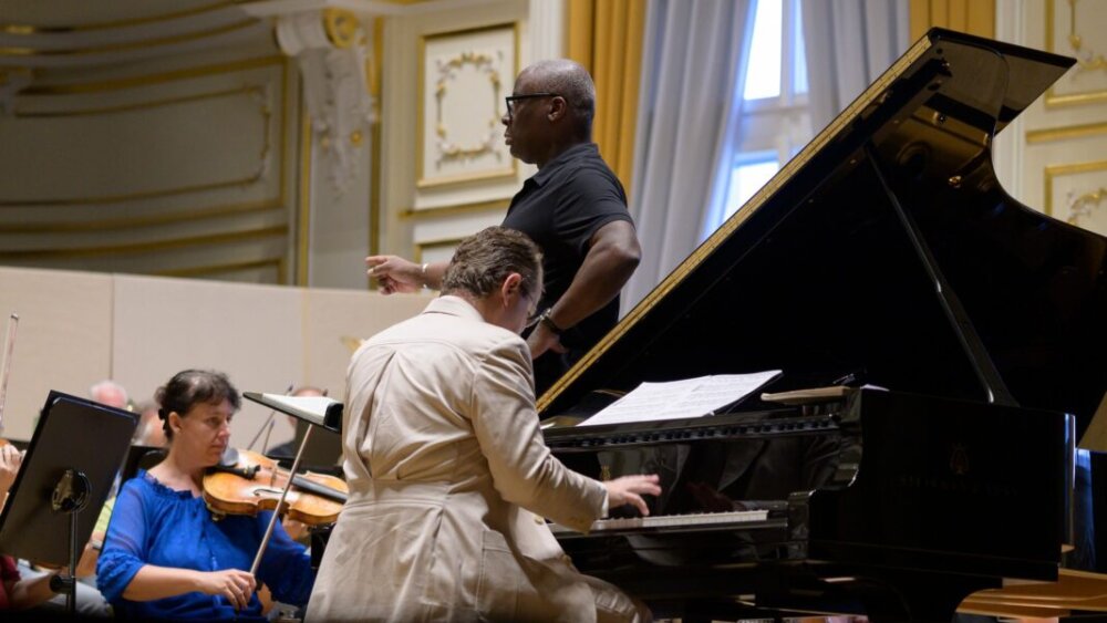 Začínajú sa BHS: Povojnová reflexia Bernsteina s klaviristom Ladislavom Fančovičom