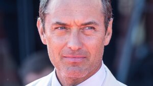 Jude Law ako Vladimir Putin v novom traileri