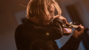 OĽUN: Ján Kružliak a jeho moderná identita folklóru