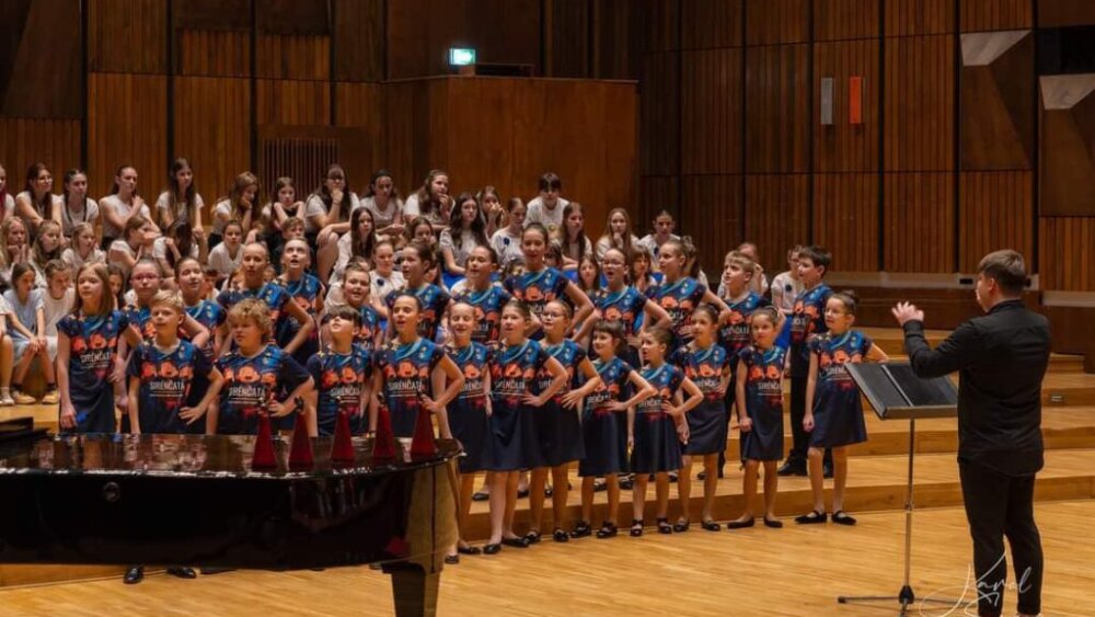 Víkend so Slovenskou filharmóniou: Mikuláš príde aj do Reduty